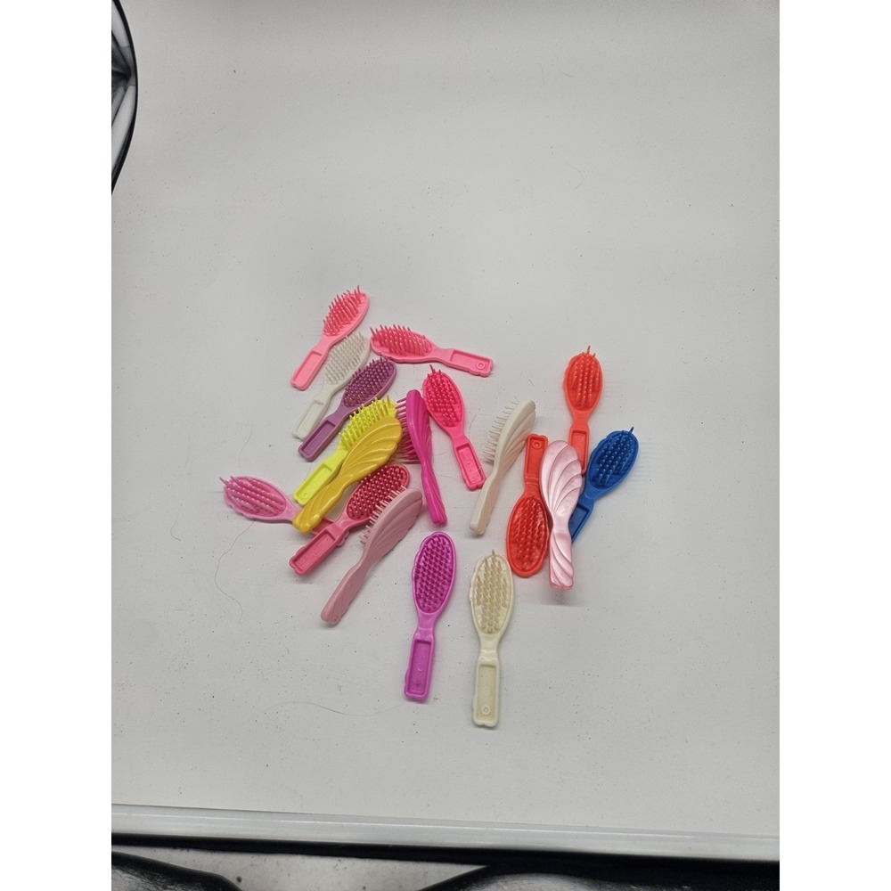 Barbie Doll Hair‎ Brushes Vintage 80s 90s Lot of 18